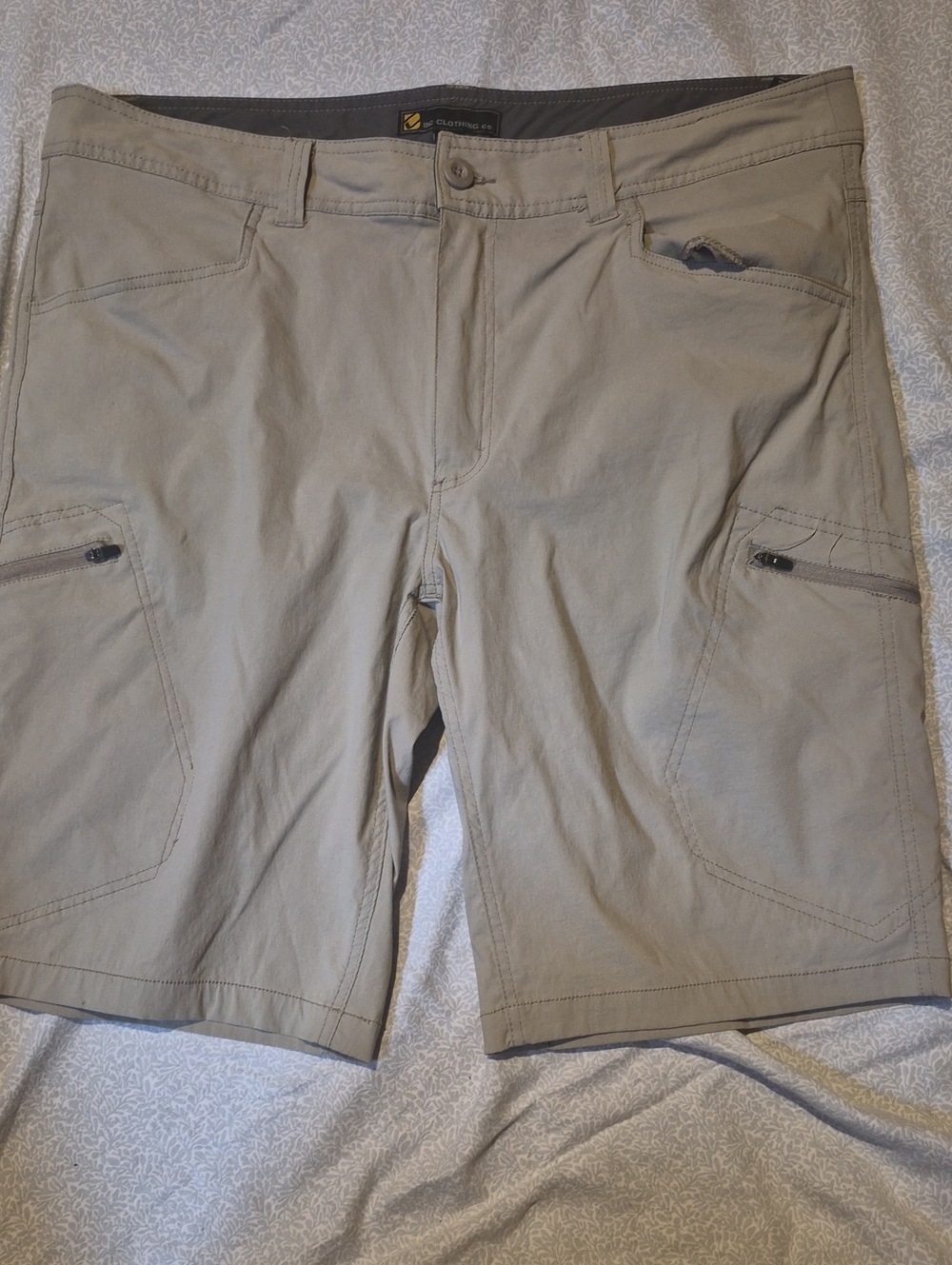 Men's Cargo Shorts in Khaki with Zippered Pockets